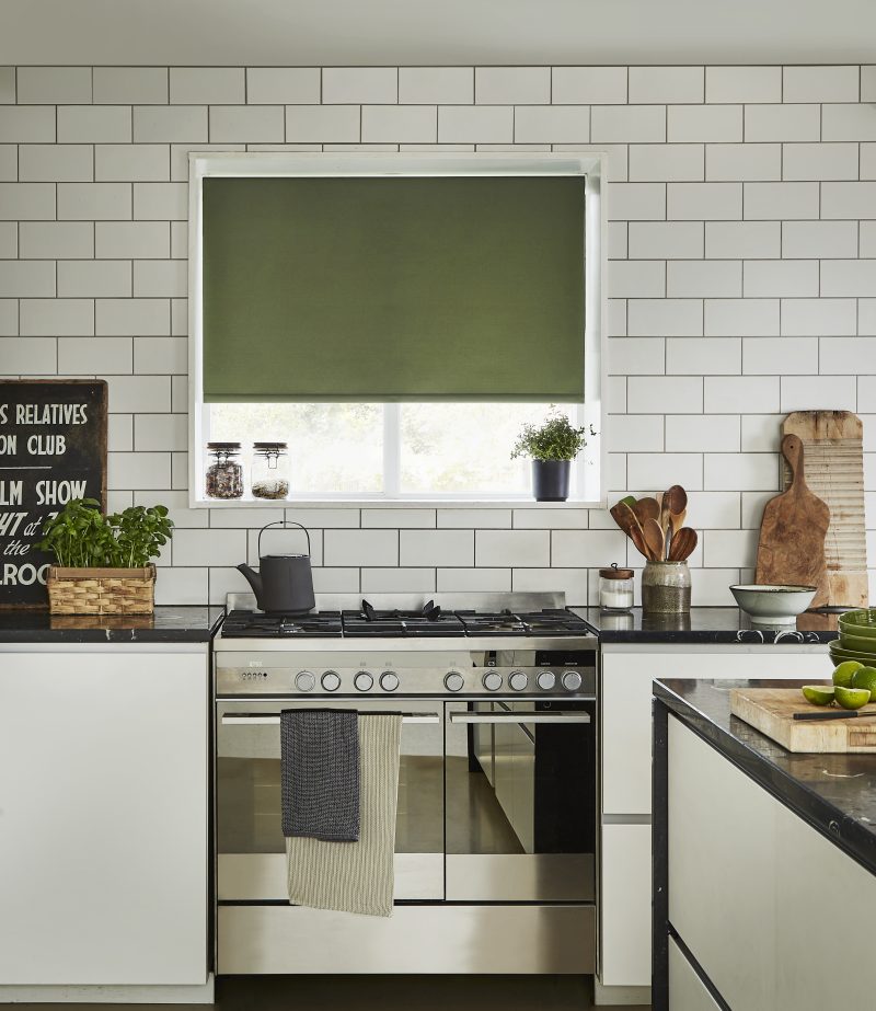 ARENA-2021-ROLLERS-LAUNCH-ROLLER-BLINDS-FR-PALETTE-FOREST-GREEN-SQ-102-V2